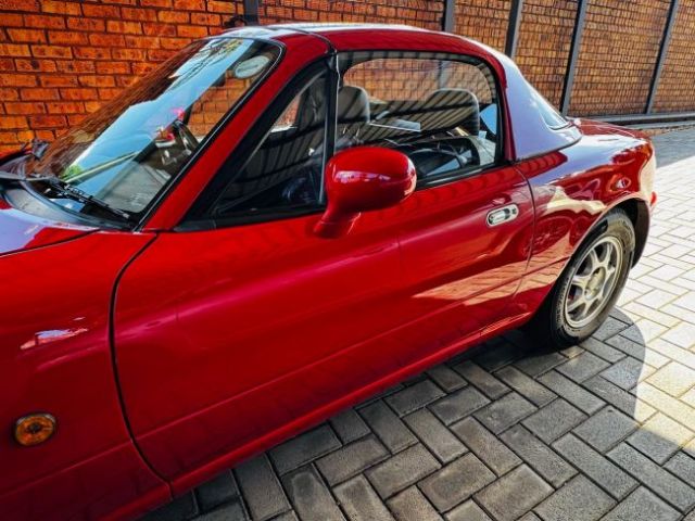 1995 - Mazda MX5 NA18 (Theunis Greeff)